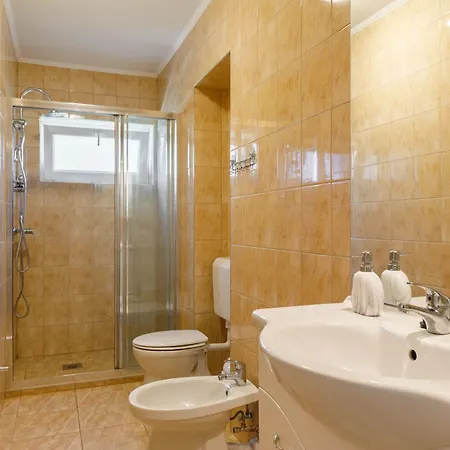 Kaiser By Interhome Vakantiehuis Balatonfenyves