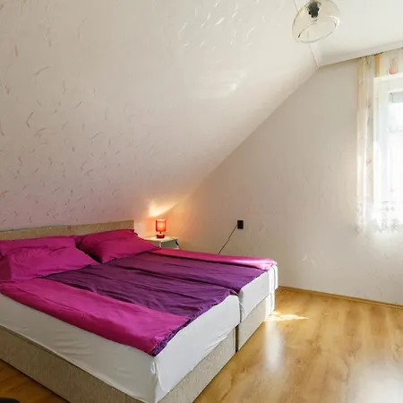 Kaiser By Interhome Balatonfenyves